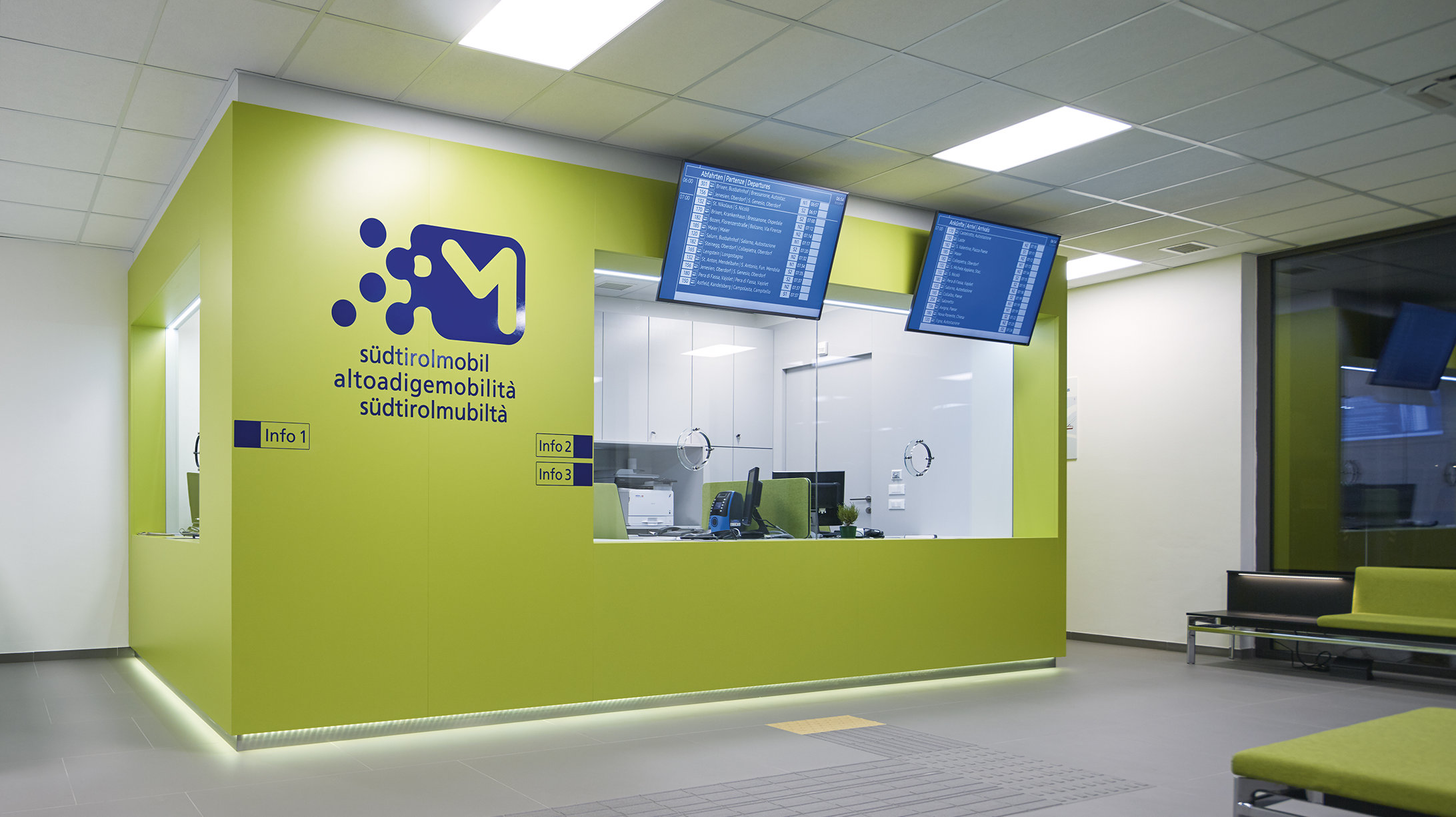 Counters inside the Infopoint in Bolzano/Bozen.